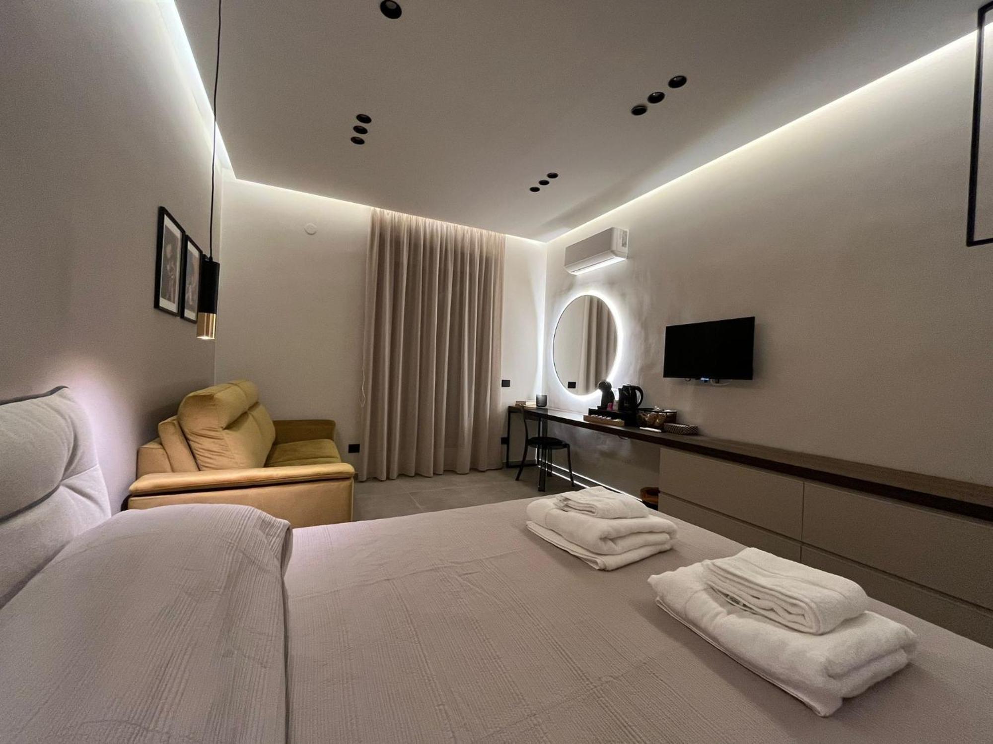 Stay In เนเปิลส์ ภายนอก รูปภาพ